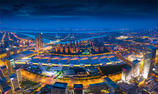 ����ʮ�ߌ�ȫ��ֲ����(li��n)ϵ�Ԓ��չ����ַ