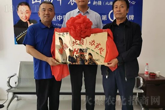 ���r(n��ng)���½������k��̎ؓ(f��)؟(z��)�ˣ�ͬ·ͬ�й��l(f��)չ